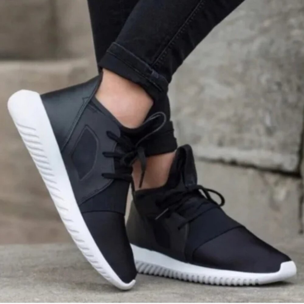 Adidas Womens Size 6 Tubular Defiant Black Running Shoes Sneakers S75249 - Picture 2 of 15